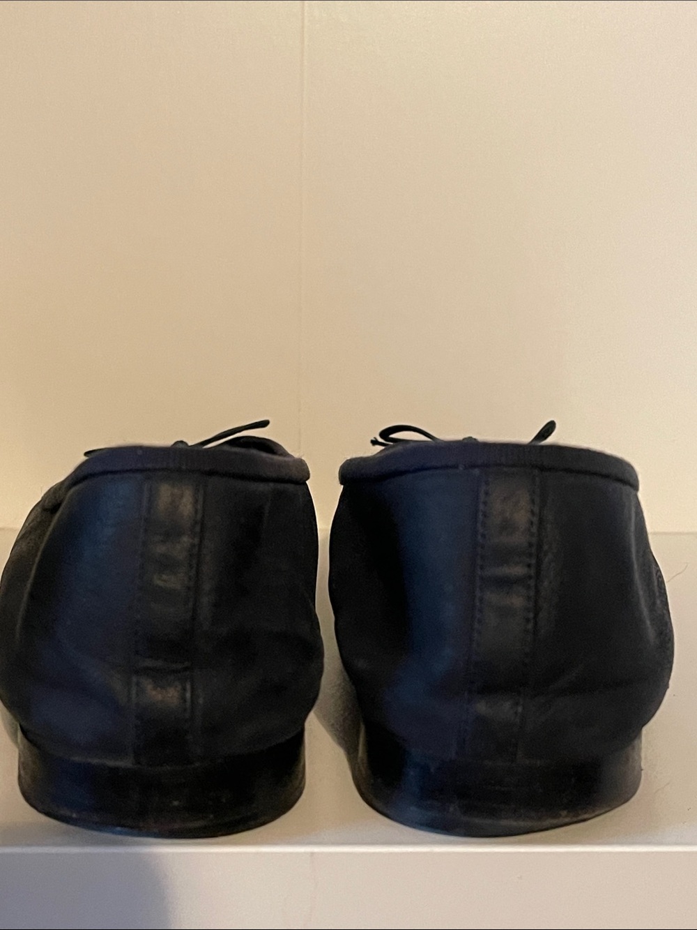 CHANEL Navy Leather Ballet Flats with Bow - Picture 12 of 16